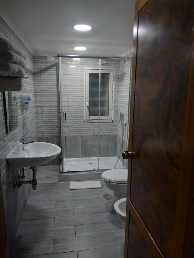 Hotel Luna Rossa Napels Buitenkant foto